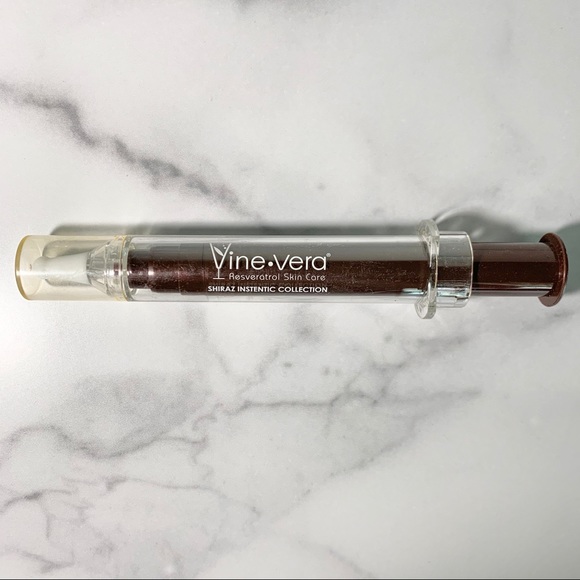 Vine Vera Shiraz Intensic Syrin 11g - Picture 3 of 7